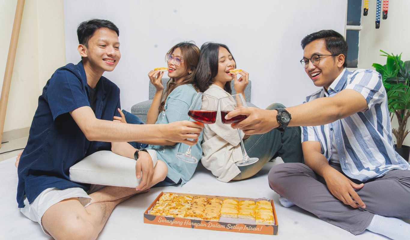 Cara Mencairkan Suasana agar Kumpul Bersama Semakin Seru dan Akrab