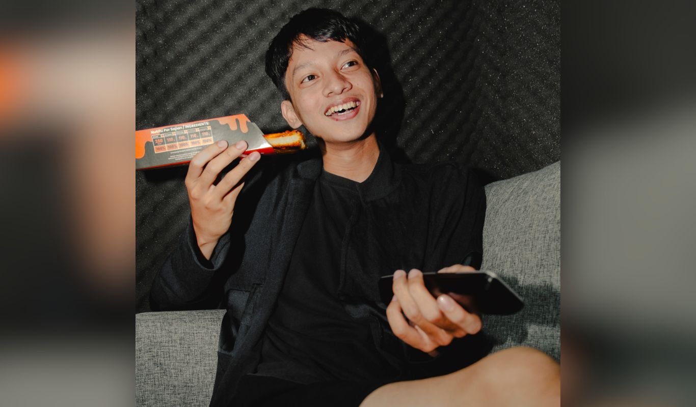 Tips Nonton Film di Rumah Agar Semakin Seru Seperti di Bioskop